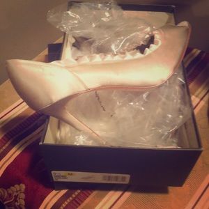 Enzo angiolini pumps